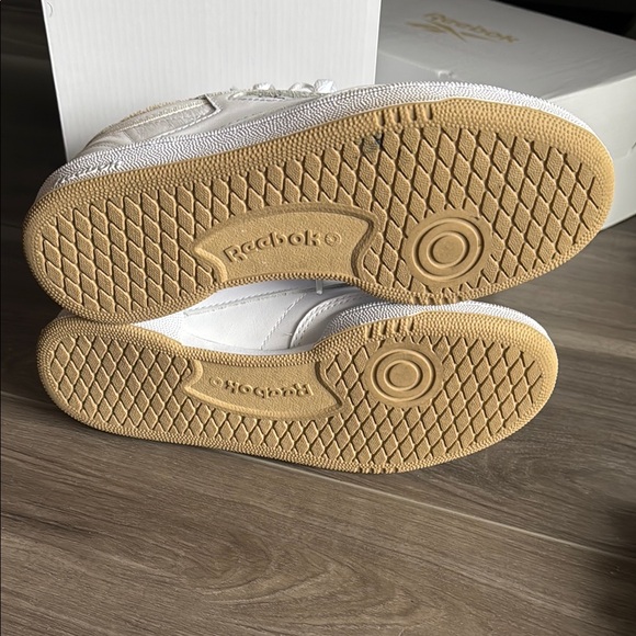 Reebok x JJJJound White Sneakers - Picture 3 of 7